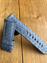 Charger l&#39;image dans la galerie, Panerai Python strap Blue in 24/22 mm